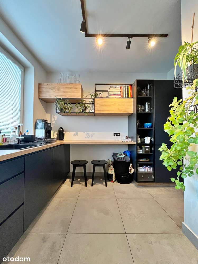 Garaż, klima, taras, piwnica-8