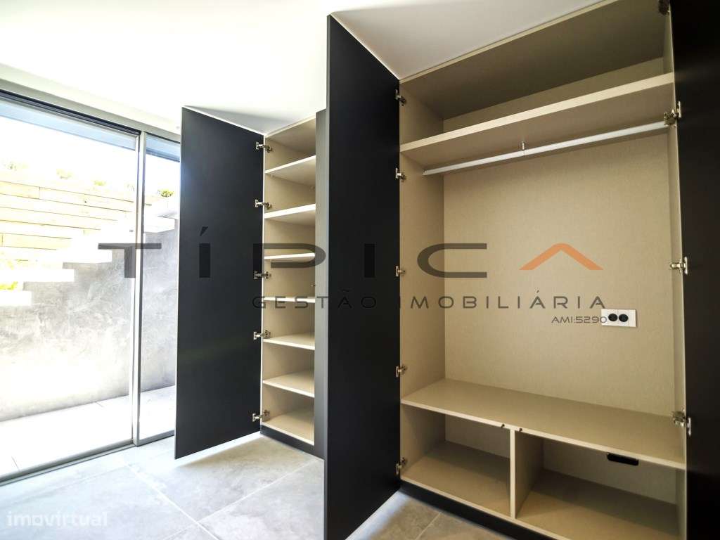 Moradia LUXO Condomínio Privado-57