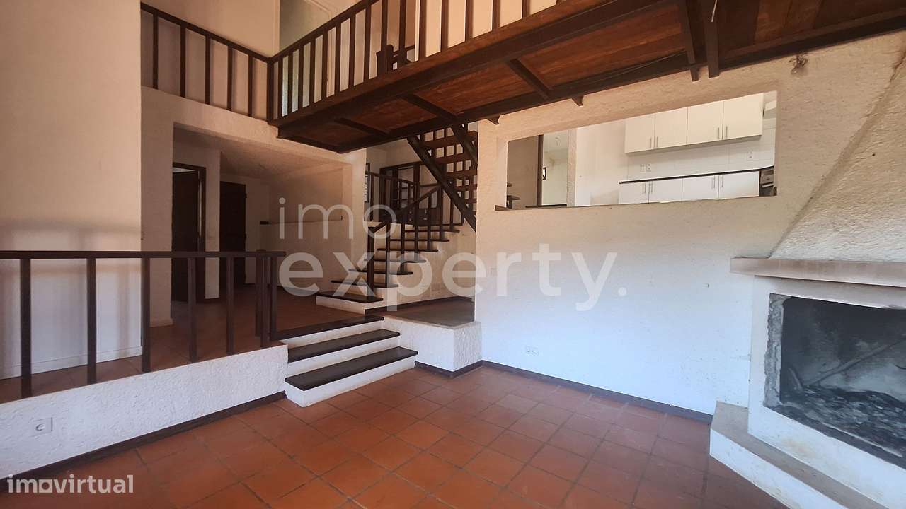 Moradia T2 remodelada na Ribeirinha, Camacha-11