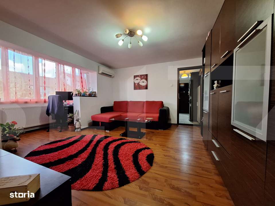Apartament de vanzare, cu 2 camere, spatios, zona Aradului - Imagine principală: 5/16