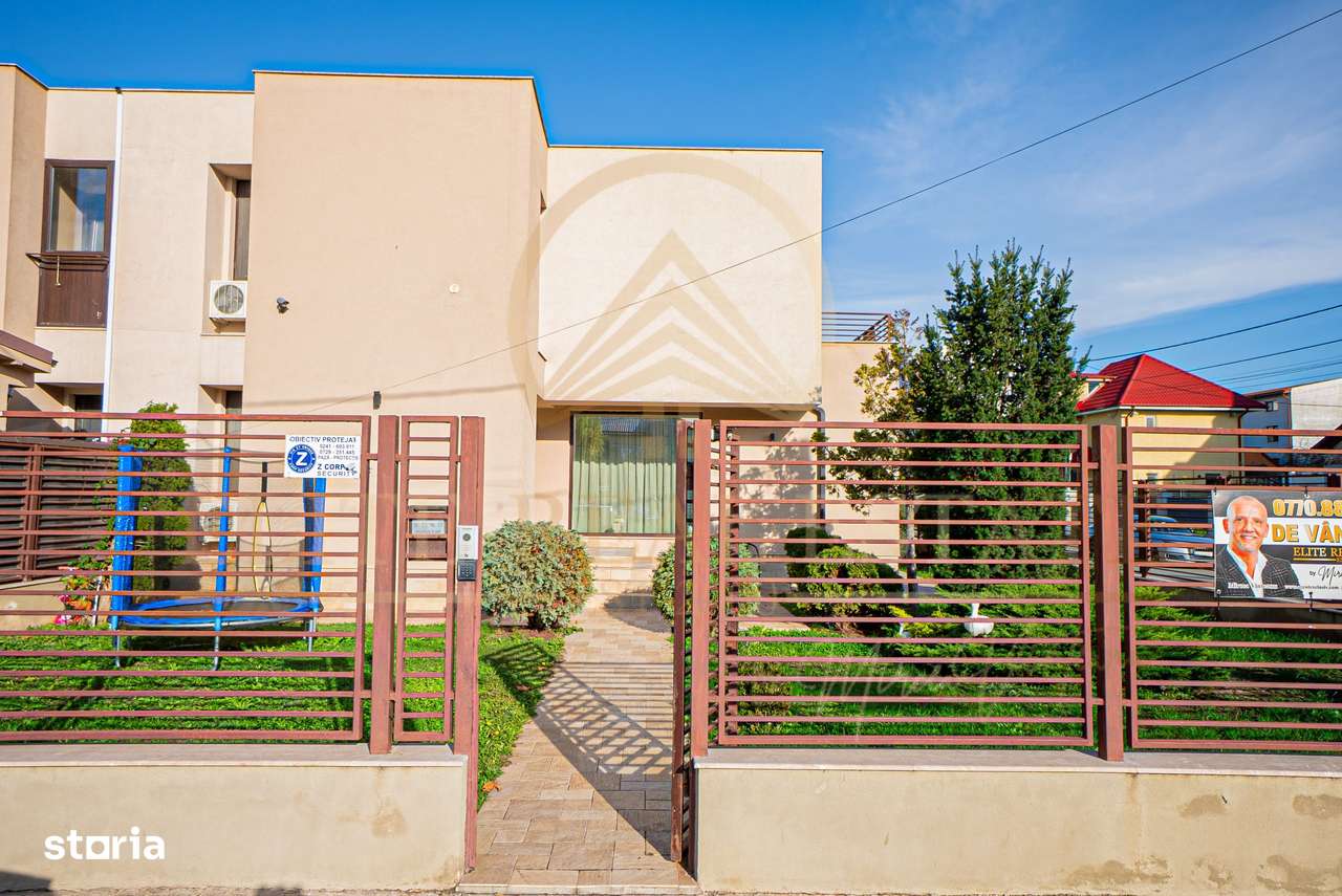 Stațiunea Mamaia Nord / Langa mare - Vânzare casa deosebita P+1E-4