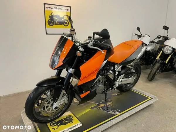 KTM Super Duke - 4