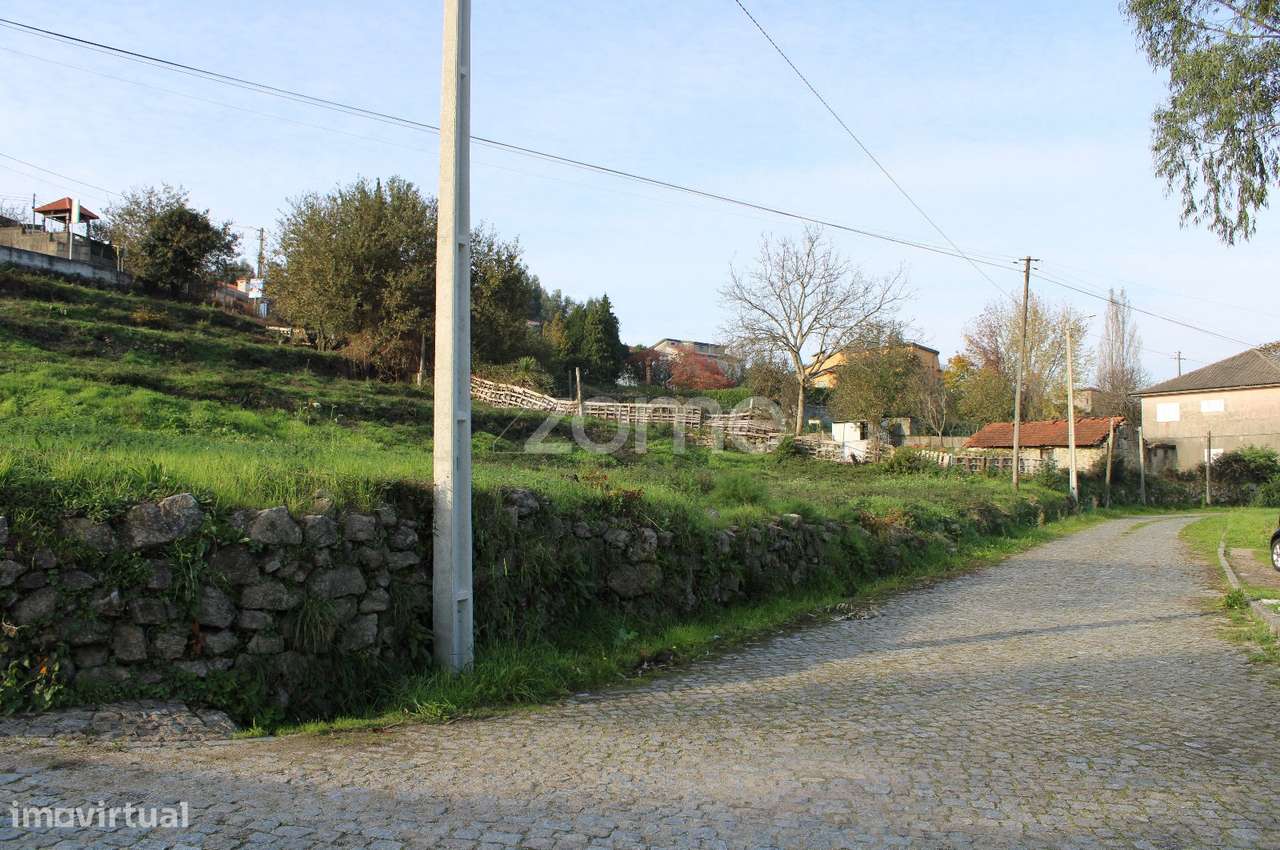 Terreno para Construção em Lustosa - Grande imagem: 2/17