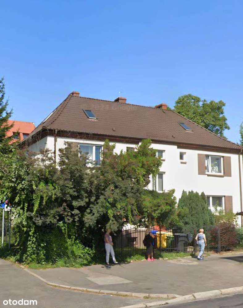 Różanka połowa domu-0