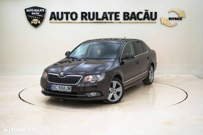 Skoda Superb 2.0 TDI Elegance DSG - 2