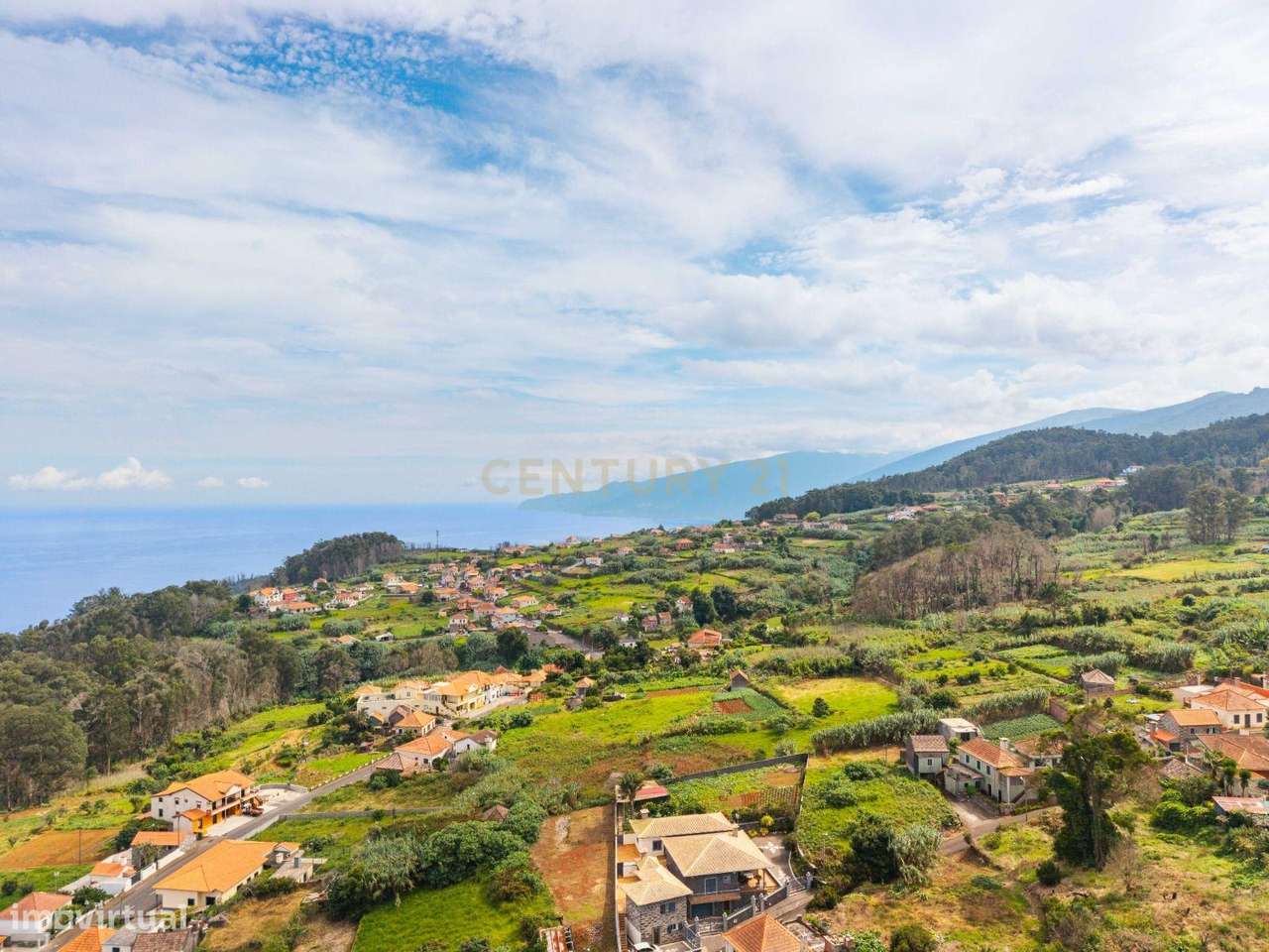 Terreno Plano com Vistas Mar e Natureza Envolvente - Porto Moniz-7