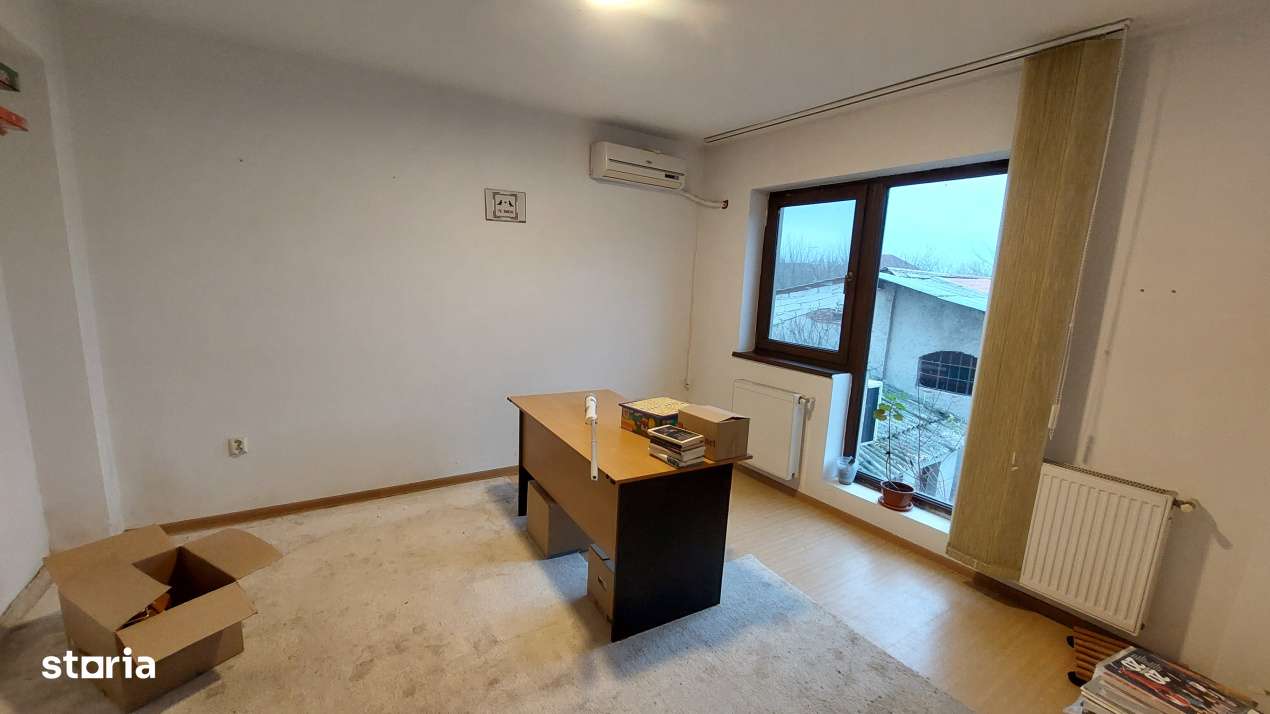 Apartament 3 camere, decomandat, 90 mp, Campia Islaz zona Agronomie - Imagine principală: 5/10