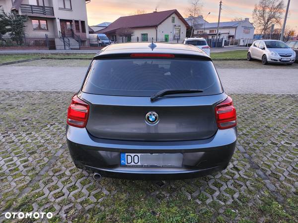 BMW Seria 1 116d - 5