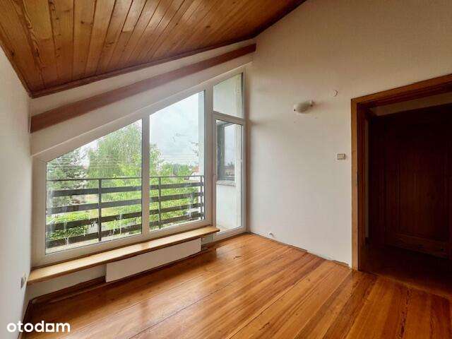 Dom wolnostojący 10 pok, 6 sypialni, salon, 2pok. biurowe, 1rekreacyjn-9