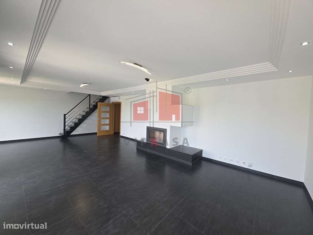 Apartamento T3+1 em Mafra-16