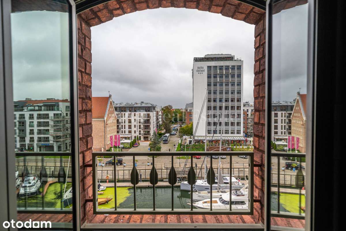 Nowy apartament z widokiem na marinę-0