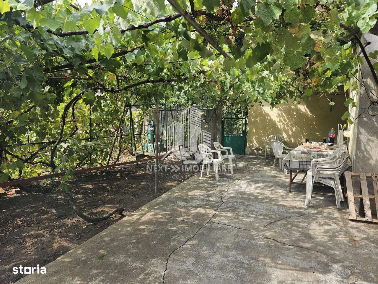 Casă  4 camere cu 2 intrări, garaj și teren 1751mp– Cobadin - Imagine principală: 4/11