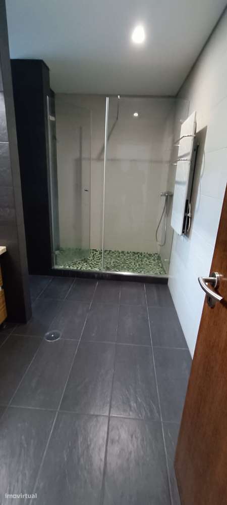 Moradia T4 Isolada na Urbanização do Bonito – Entroncamento-18