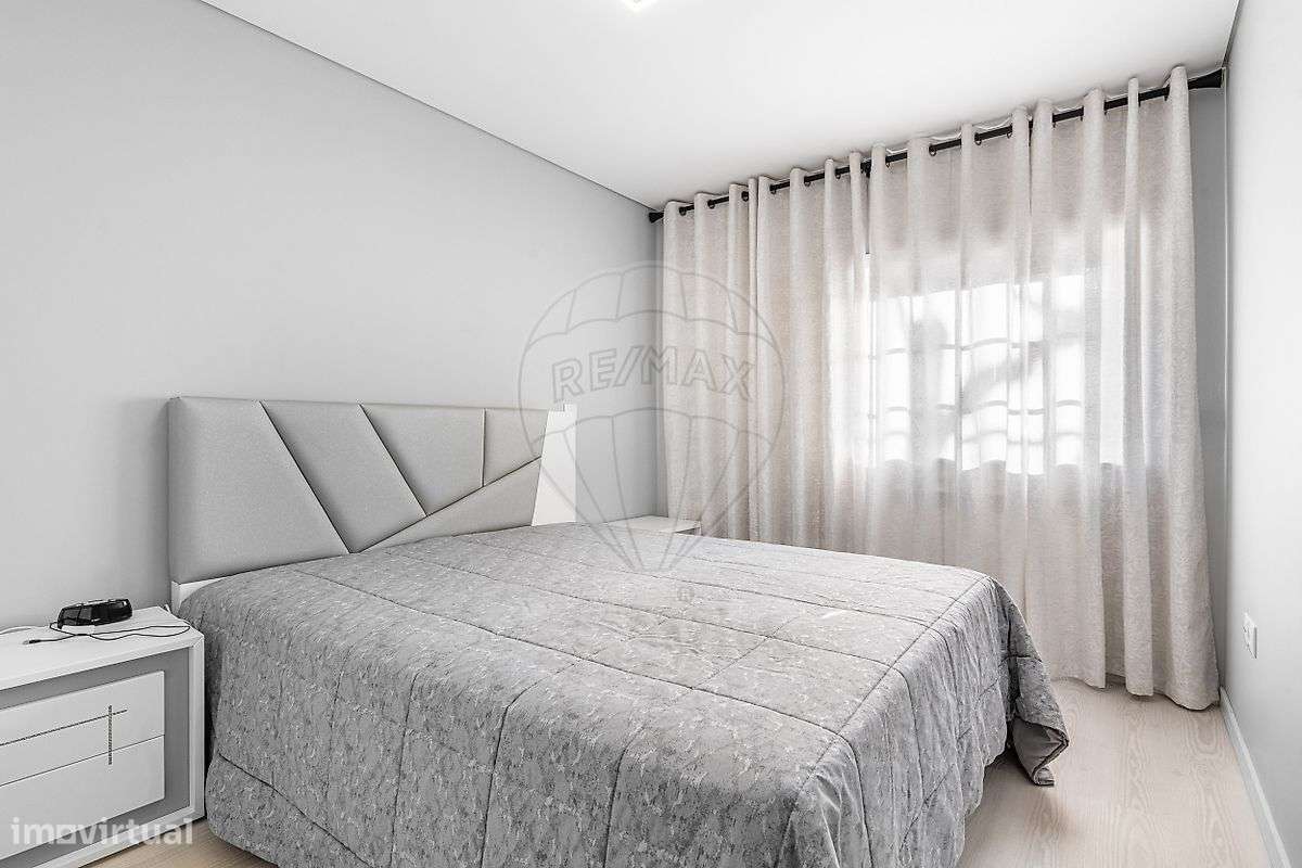 Moradia T5 para venda-6