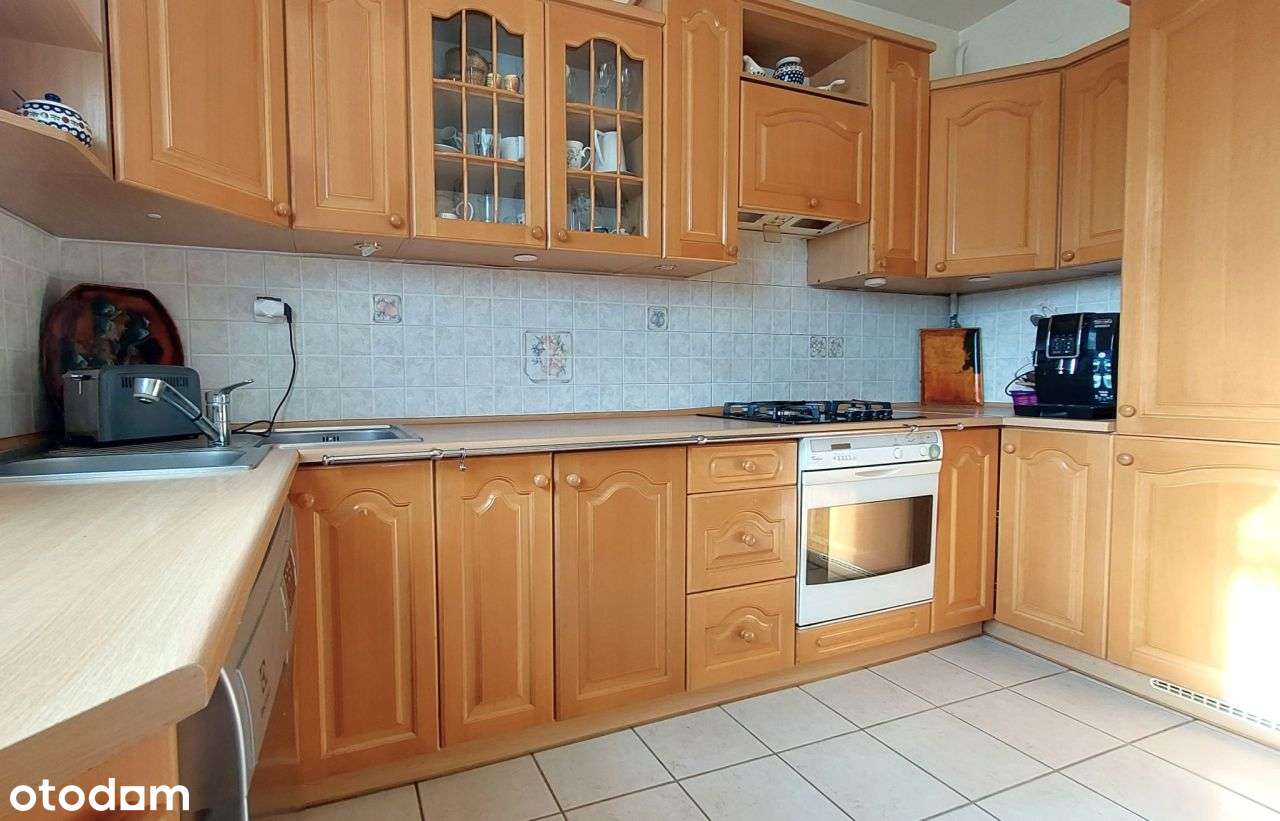 Przestronne, słoneczne mieszkanie 4-pokojowe na pi-6