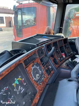 Scania 144L V8 - 4