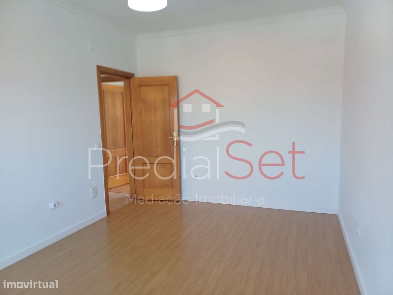 Moradia T4 Piscina-Setúbal-24