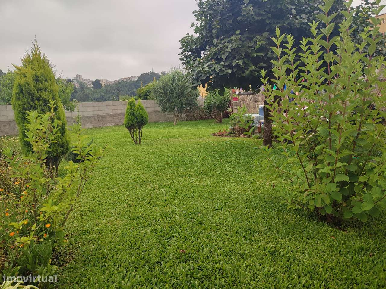 4 casas com tipologias T1, em terreno de  692m2,  à Marina do Freixo-26