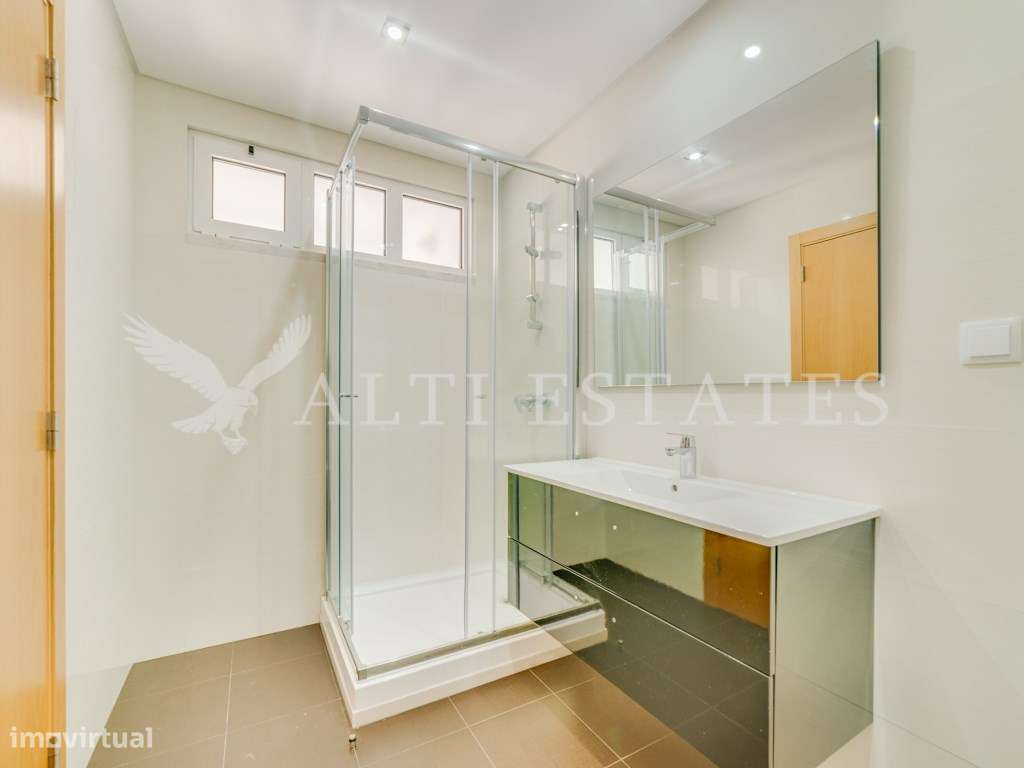 Apartamento Duplex T3 Virado a Sul com Vista Mar, Pronto a Estrear-14