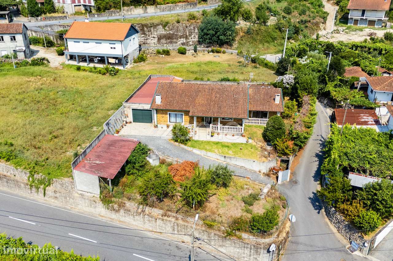 Moradia, 183 m², Nogueira - Grande imagem: 2/36