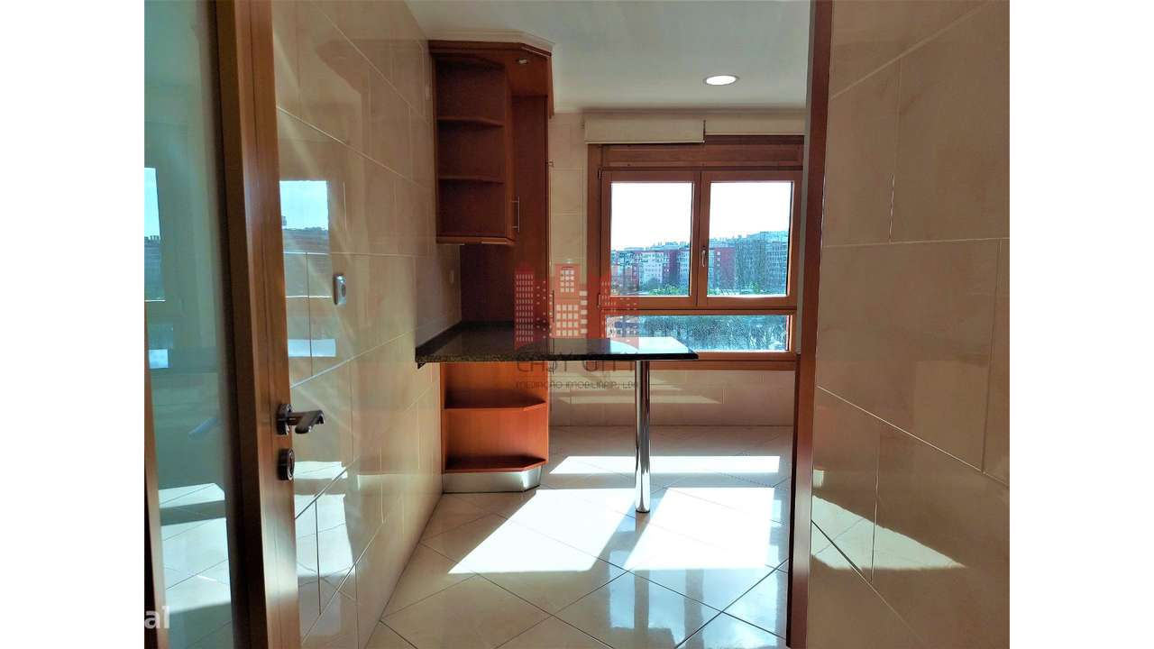 Apartamento T3 em Colinas do Cruzeiro-16