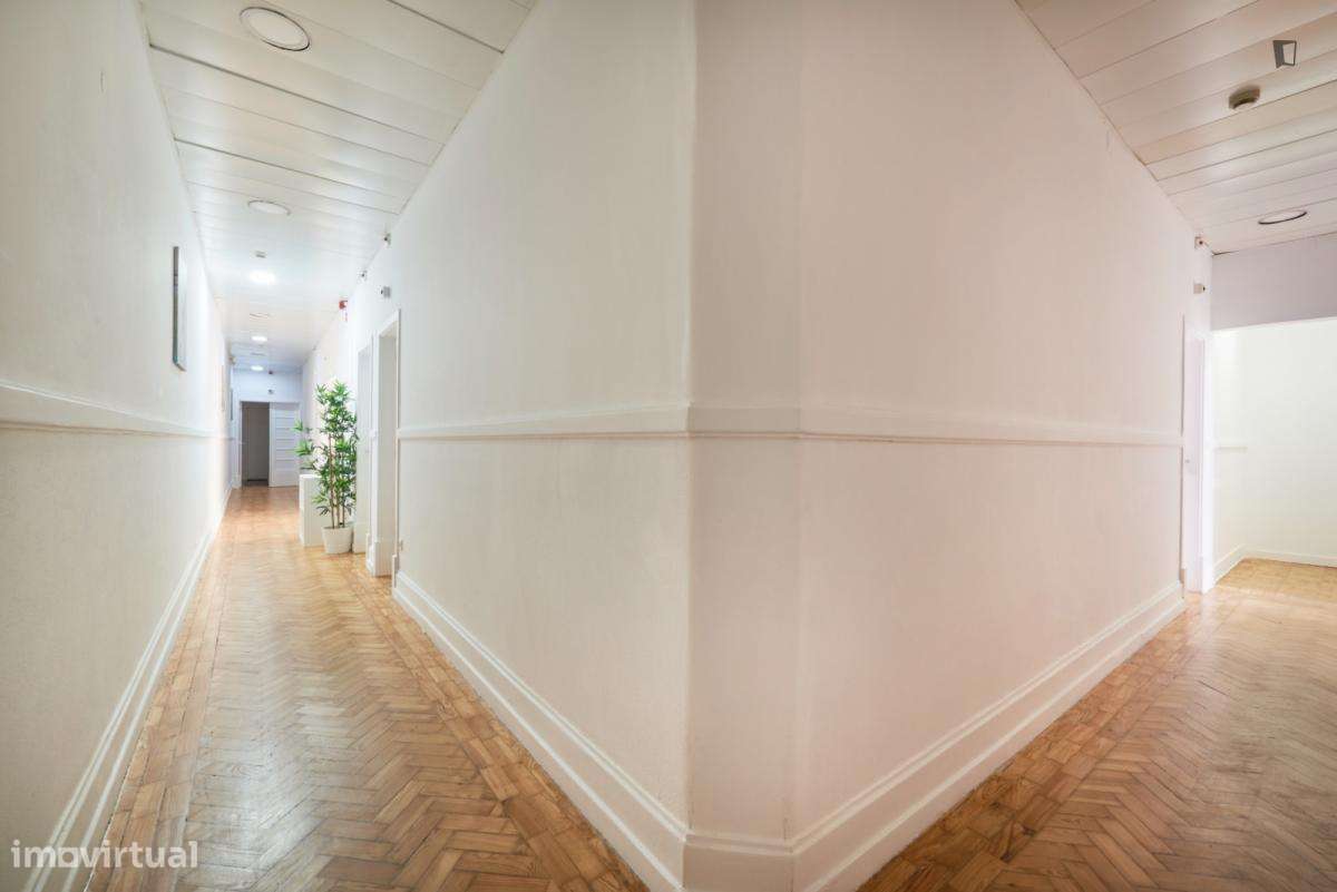 Quarto - localizado em Marquês de Pombal Lisbon - Grande imagem: 2/7