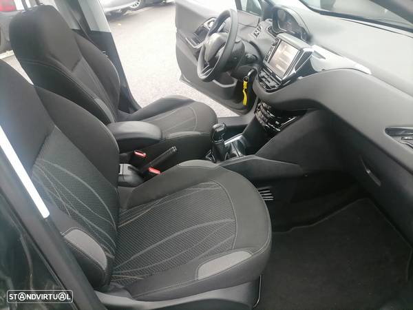 Peugeot 208 1.4 HDi Active - 6