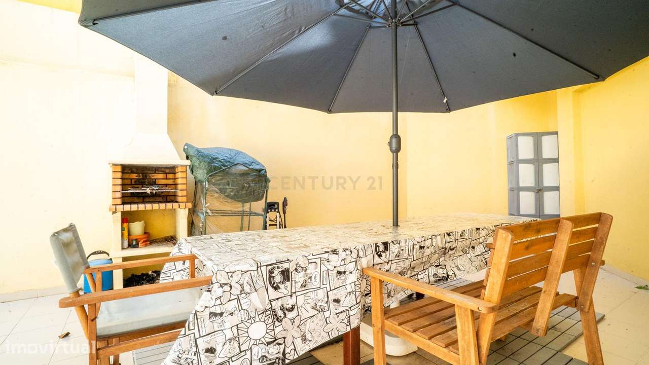 T3 com terraço e garagem-23