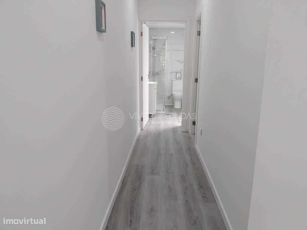 Moradia T1 totalmente renovada, com terraço, no centro do Porto.-6