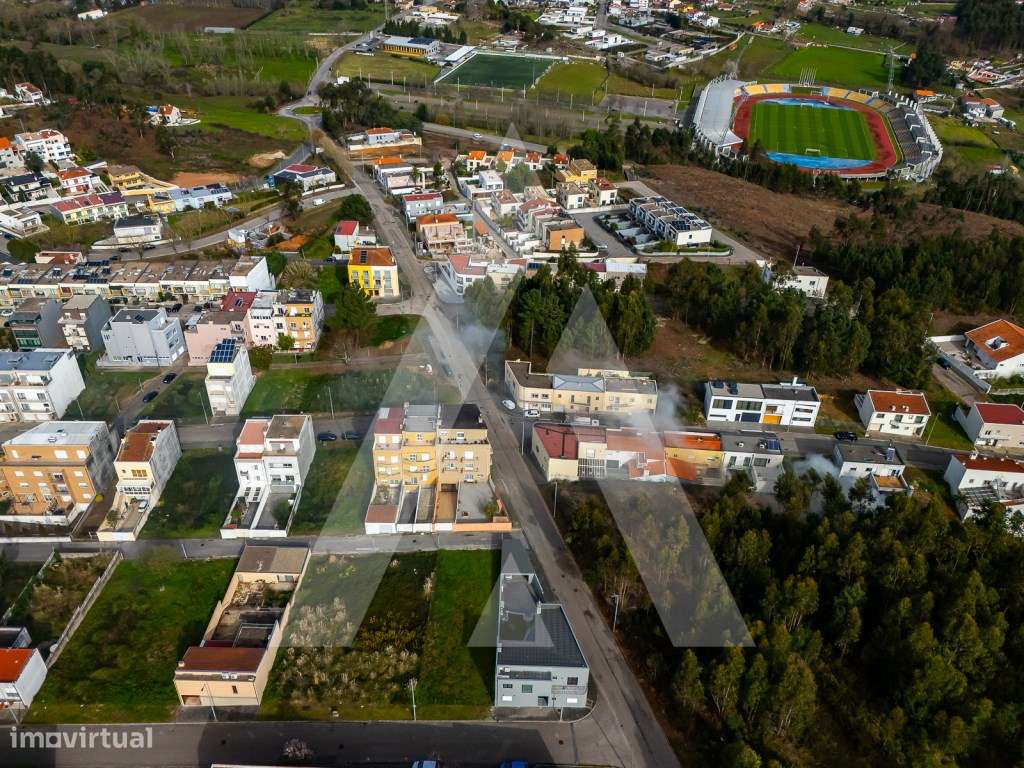 Lote para Construção de Moradia em Banda - Pedroso-12