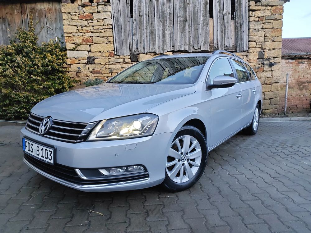Volkswagen Passat B7 [2010 - 2014] 2.0 TDI DSG BlueMotion Technology Comfortline 2013