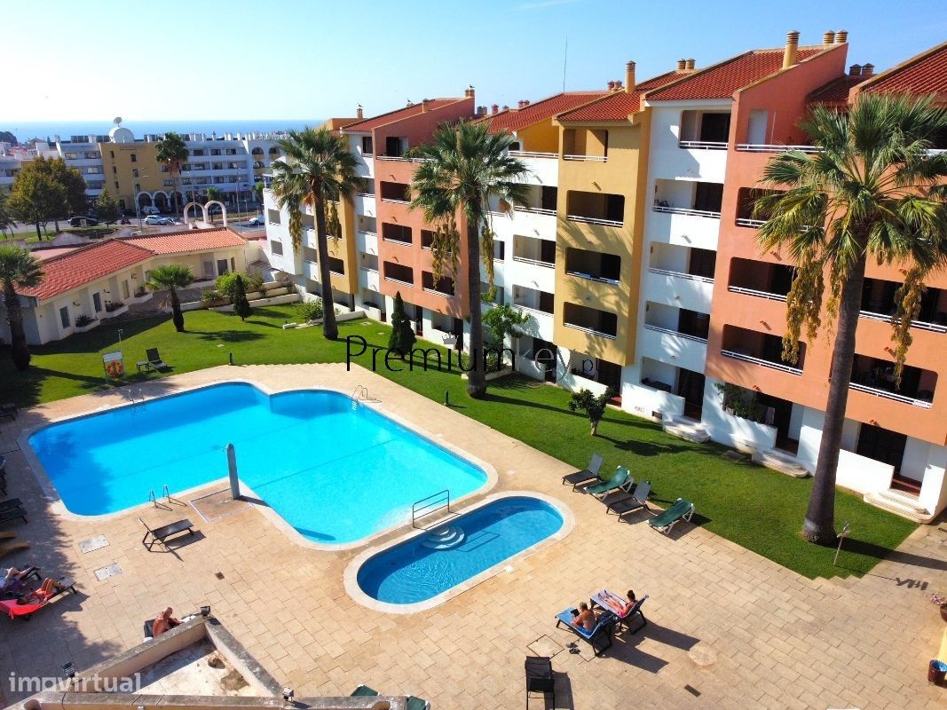 Apartamento com piscina e vista mar para Venda em Albufeira, Algarve