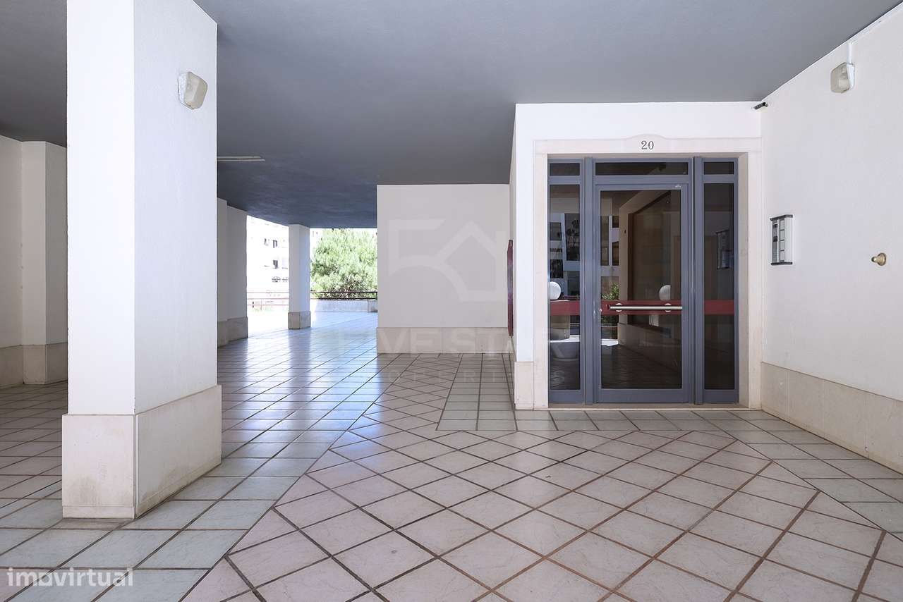 Apartamento T2 - Renovado - Pronto a Habitar - Cascais-43