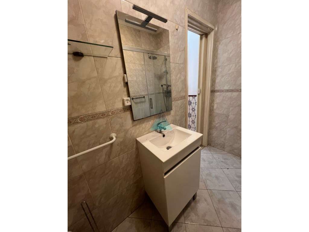 Apartamento T2 Paivas Velhas 1º andar-9