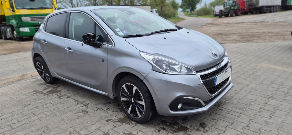 Peugeot 208 I 1.2 PureTech Access 2018