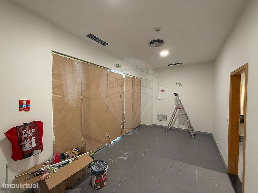 Loja  para arrendamento - Grande imagem: 2/6