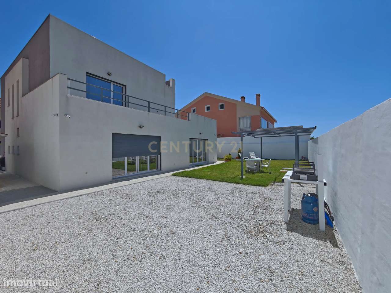 Moradia Contemporânea T3 + Escritório, com Jardim e Painéis Solares em-15