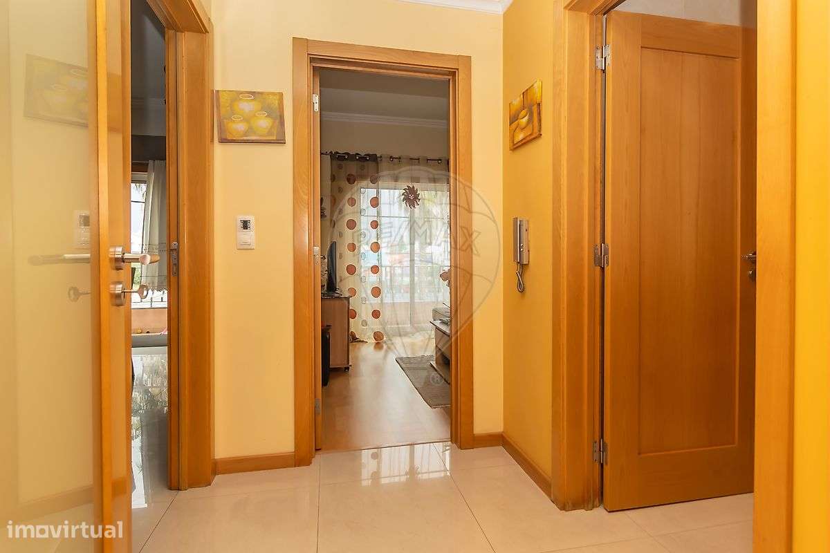 Moradia T4 à venda em Seixal-11