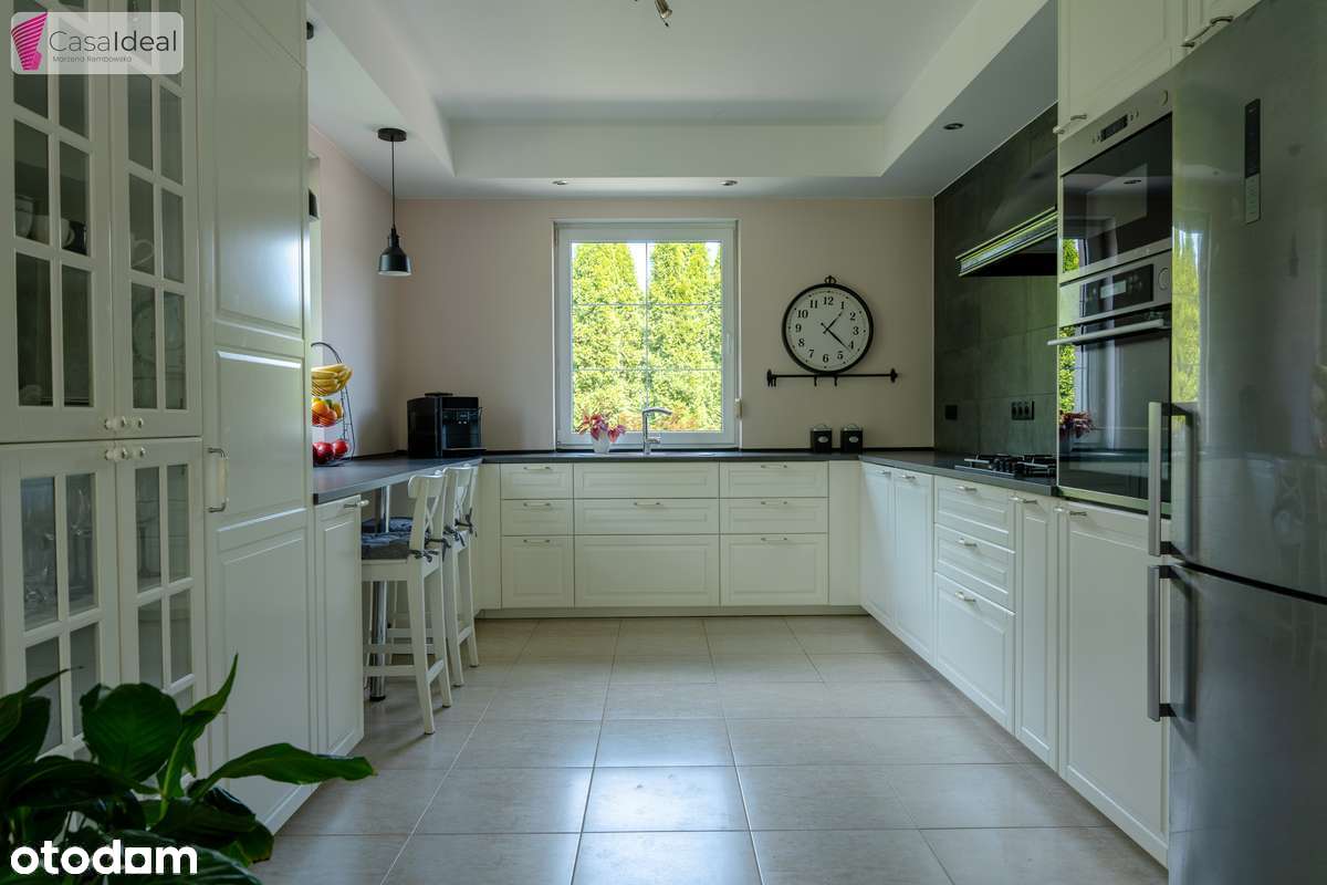 Na sprzedaż, przestronny dom z ogrodem i garażem !-1