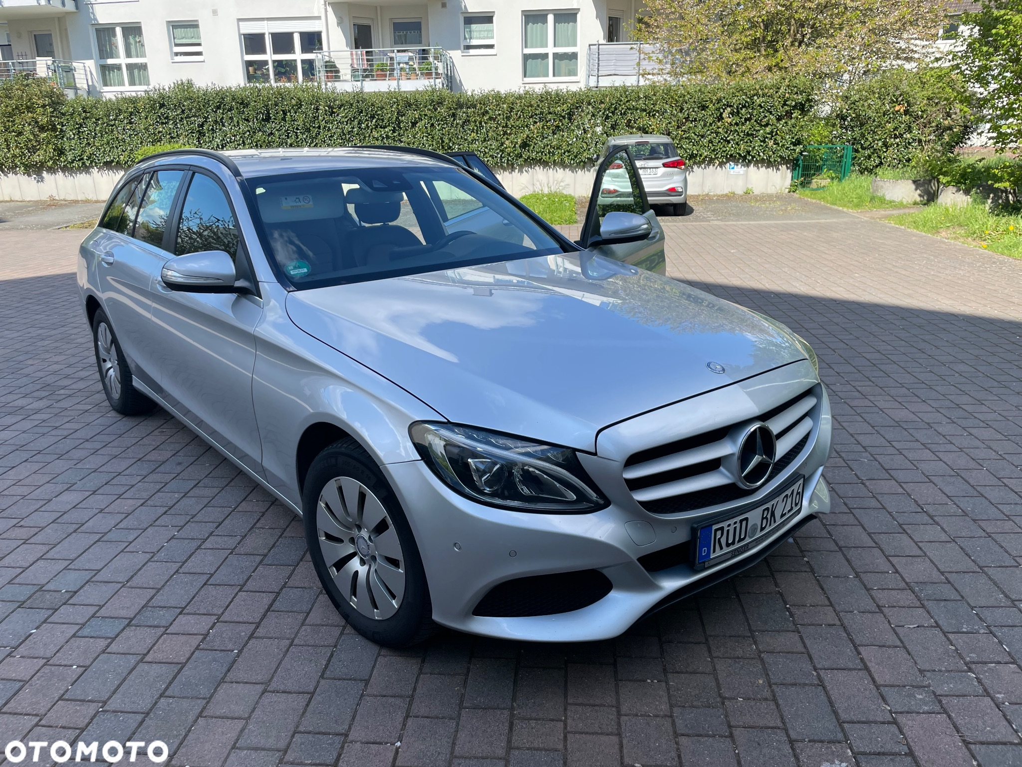 Mercedes-Benz Klasa C 220 CDI BlueEff Avantgarde - 3