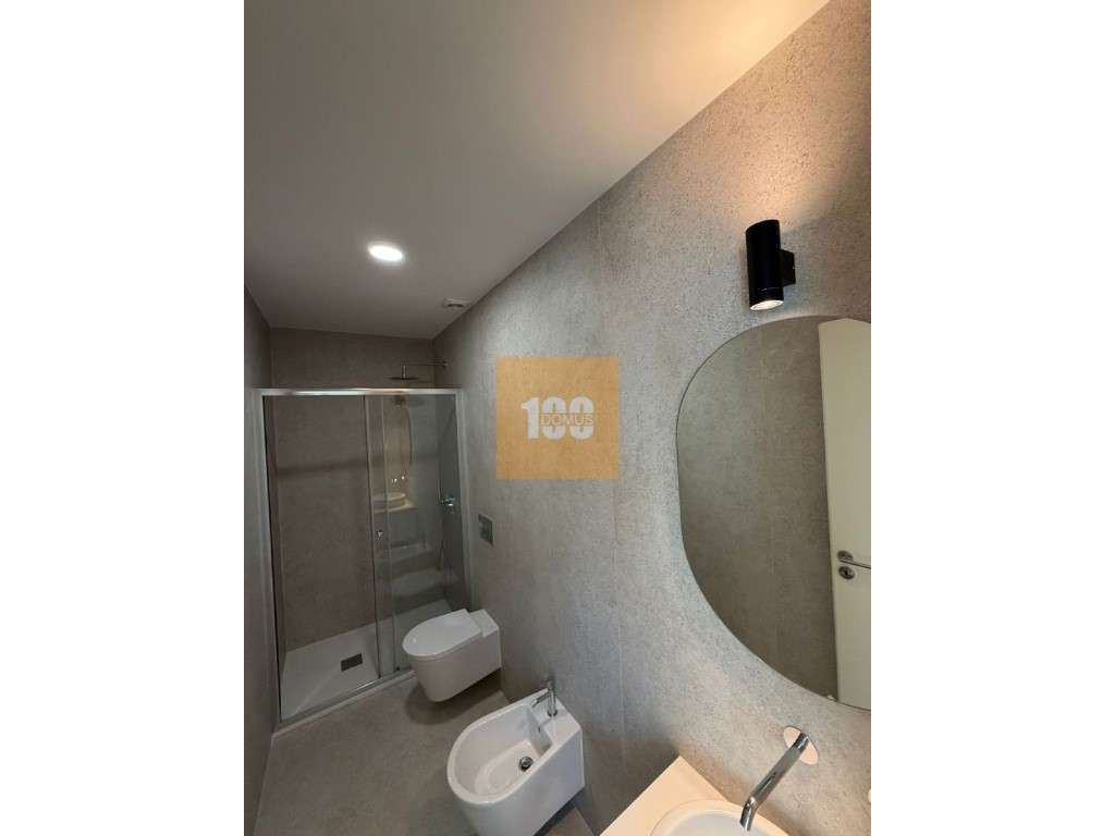 Moradia com jardim em Matosinhos Sul-9