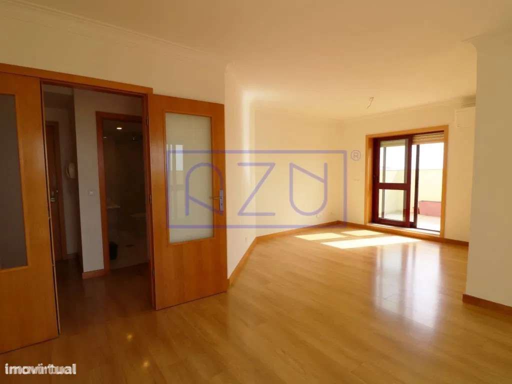 Apartamento Penthouse T1 no 12 andar, vistas de mar, na Constituição - Grande imagem: 5/30