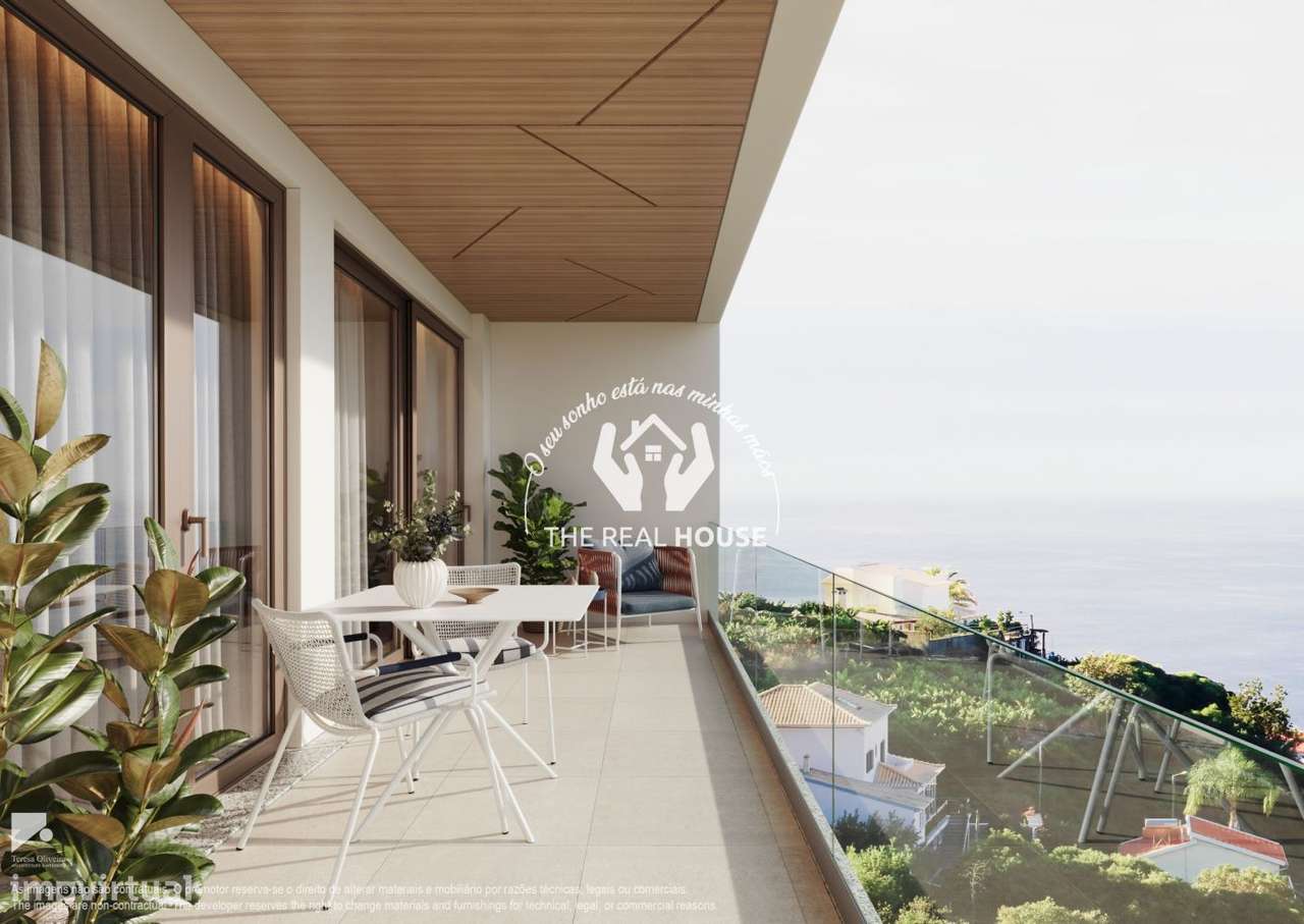 Empreendimento de Luxo na Calheta – T1 Novo, Mobilado com Piscina-8