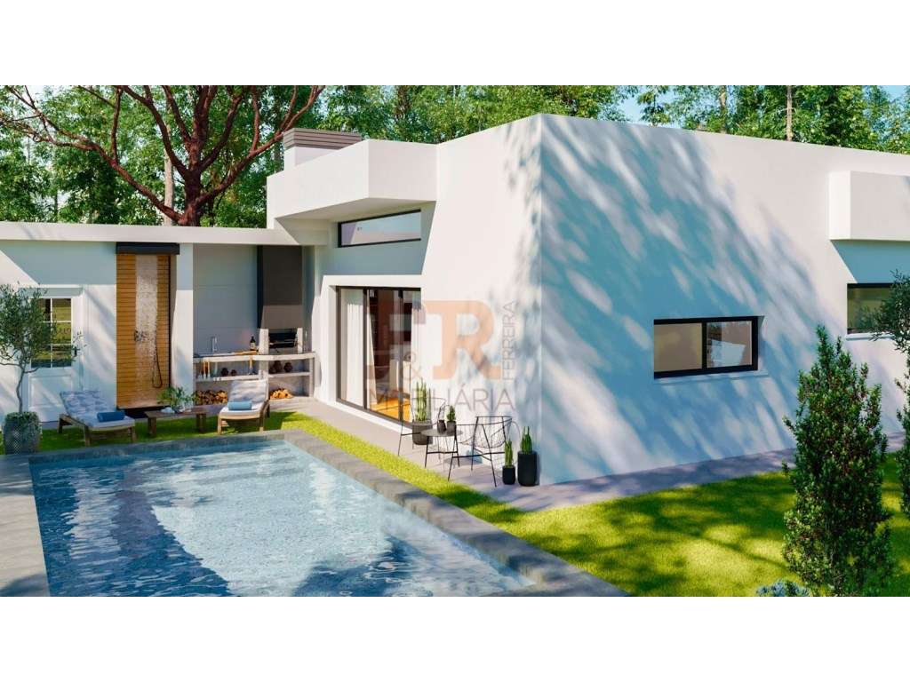 Moradia Isolada Térrea com Piscina T3+1 Fernão Ferro - Grande imagem: 1/8