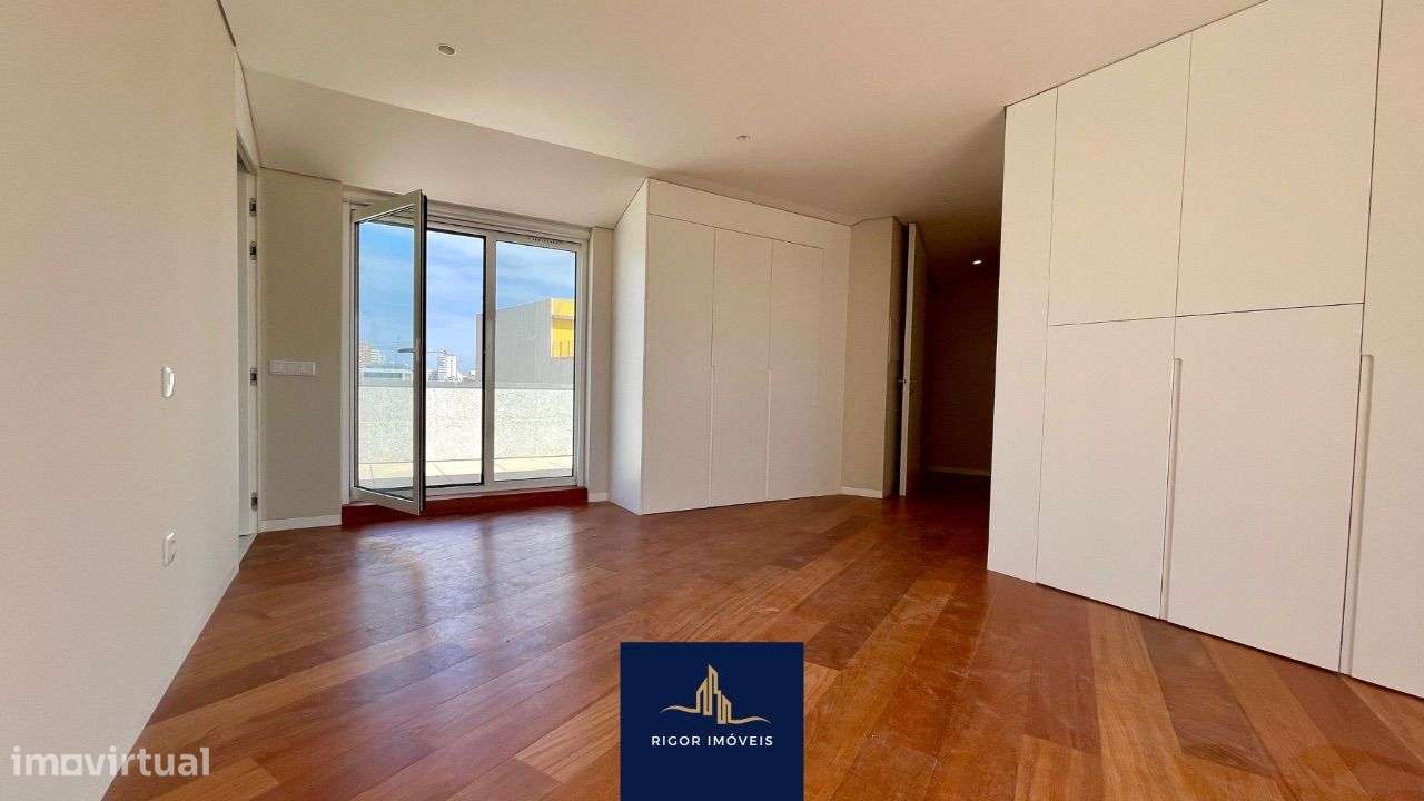Apartamento T4 Duplex | Póvoa de Varzim - Centro | Novo - Grande imagem: 5/34
