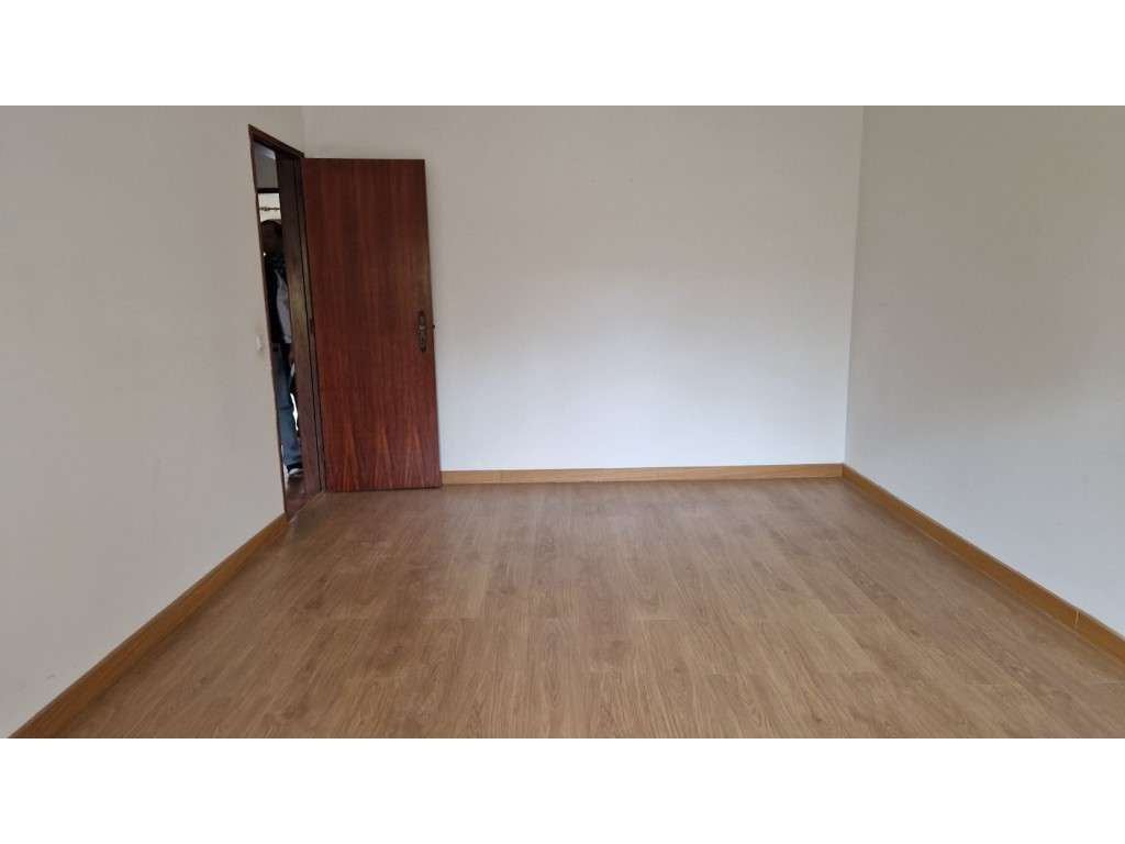 T4 - Bairro do Liceu - Excelentes Áreas-18