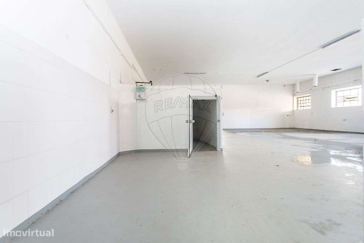 Armazém à venda em Sintra-13