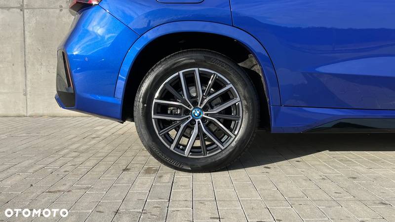 BMW iX1 xDrive30 M Sport - 5