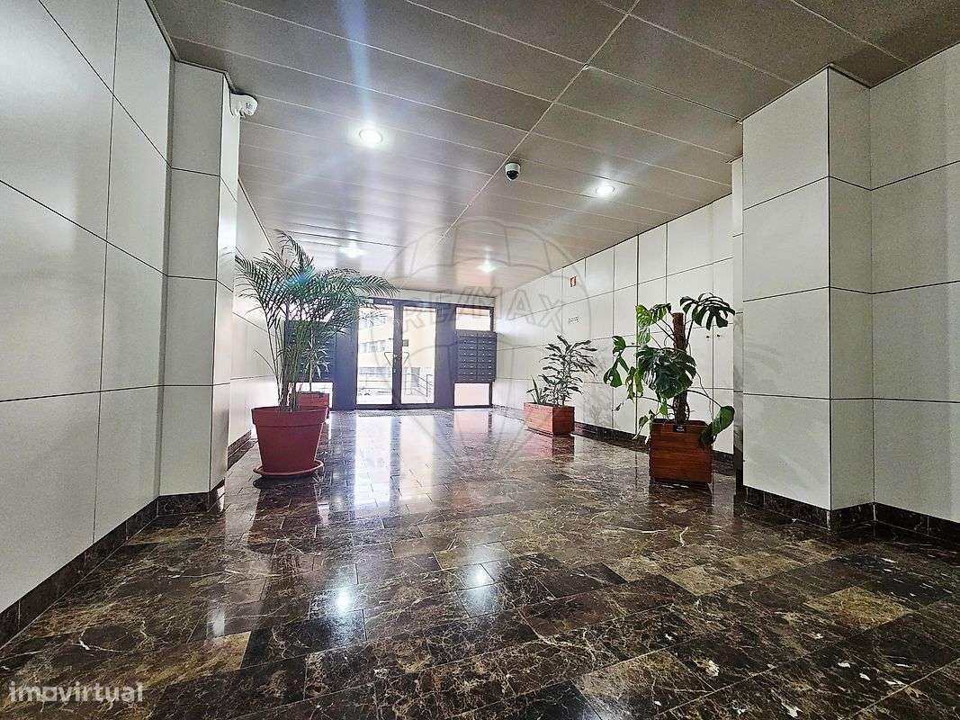 Apartamento T1 para venda - Grande imagem: 2/13