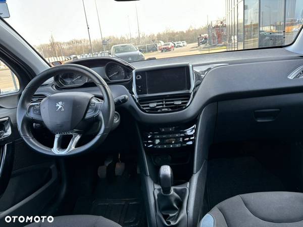 Peugeot 208 1.2 VTi Style - 9